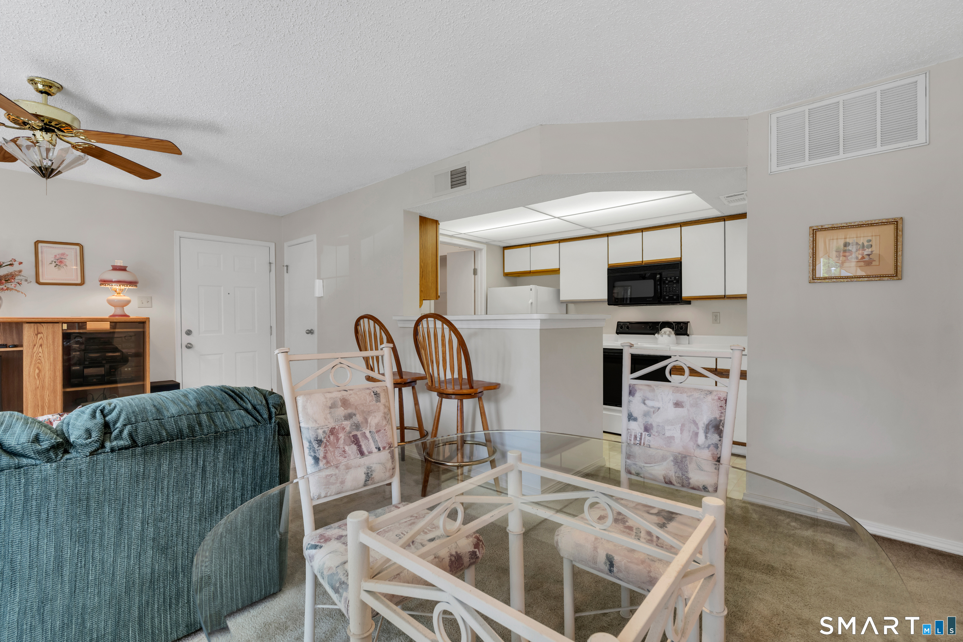 9 Chase Oaks Court Groton CT 06340