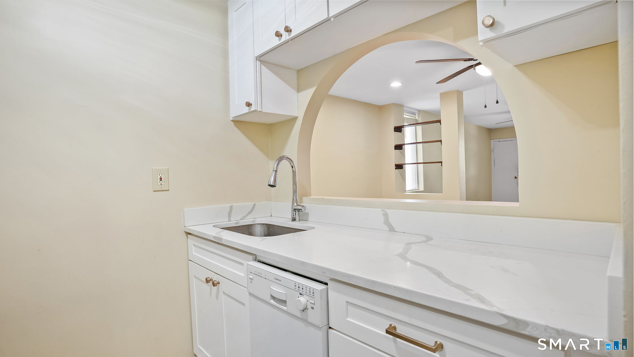 25 Ellsworth Street Bridgeport CT 06605