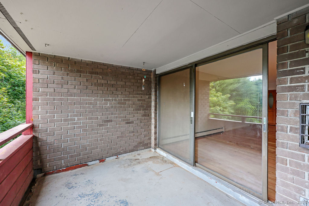 85 Oxbow Drive Glastonbury CT 06033