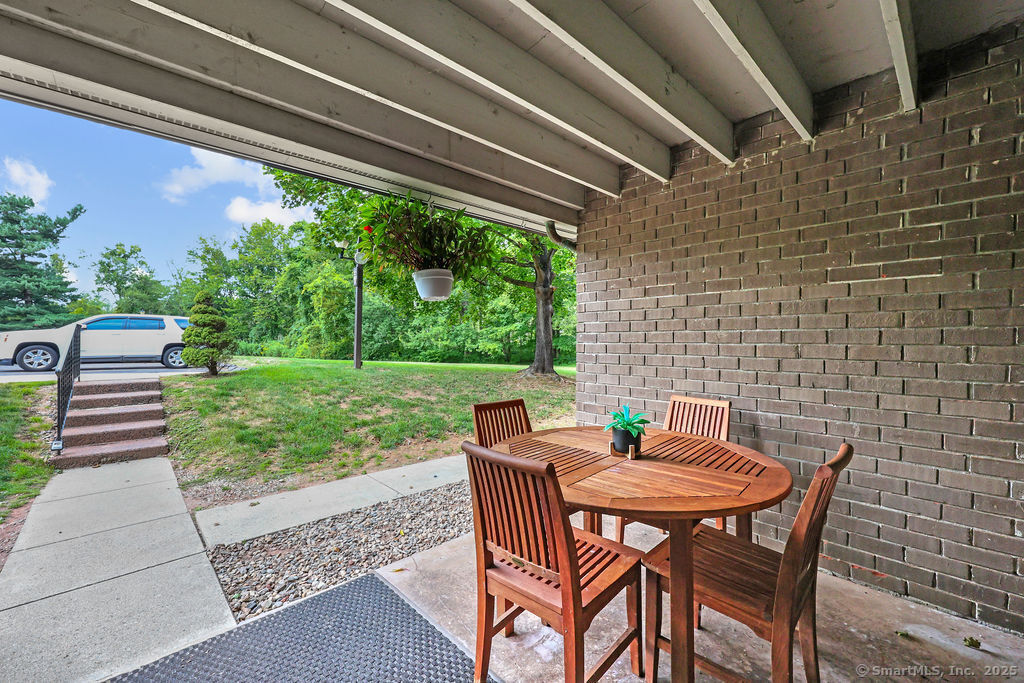 85 Oxbow Drive Glastonbury CT 06033