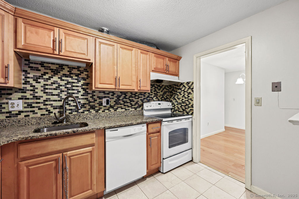 85 Oxbow Drive Glastonbury CT 06033