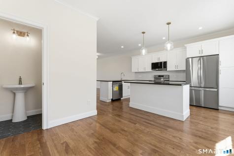 43 Village Crossing East Lyme CT 06357
