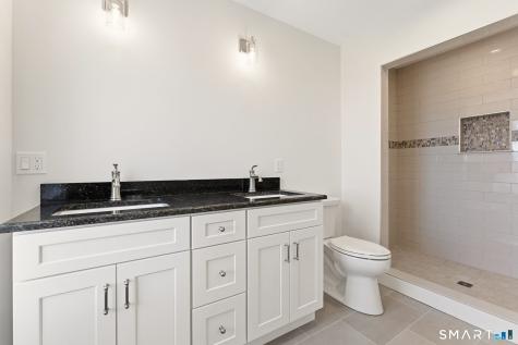 43 Village Crossing East Lyme CT 06357