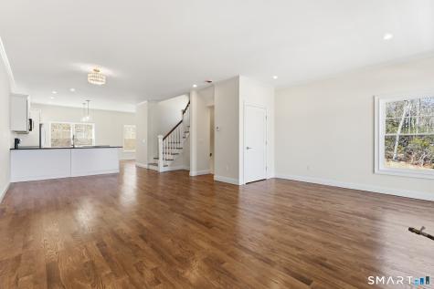 43 Village Crossing East Lyme CT 06357