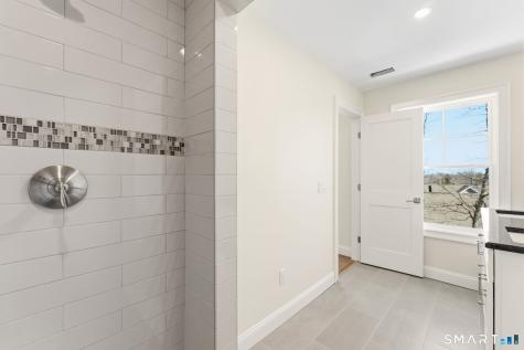 43 Village Crossing East Lyme CT 06357