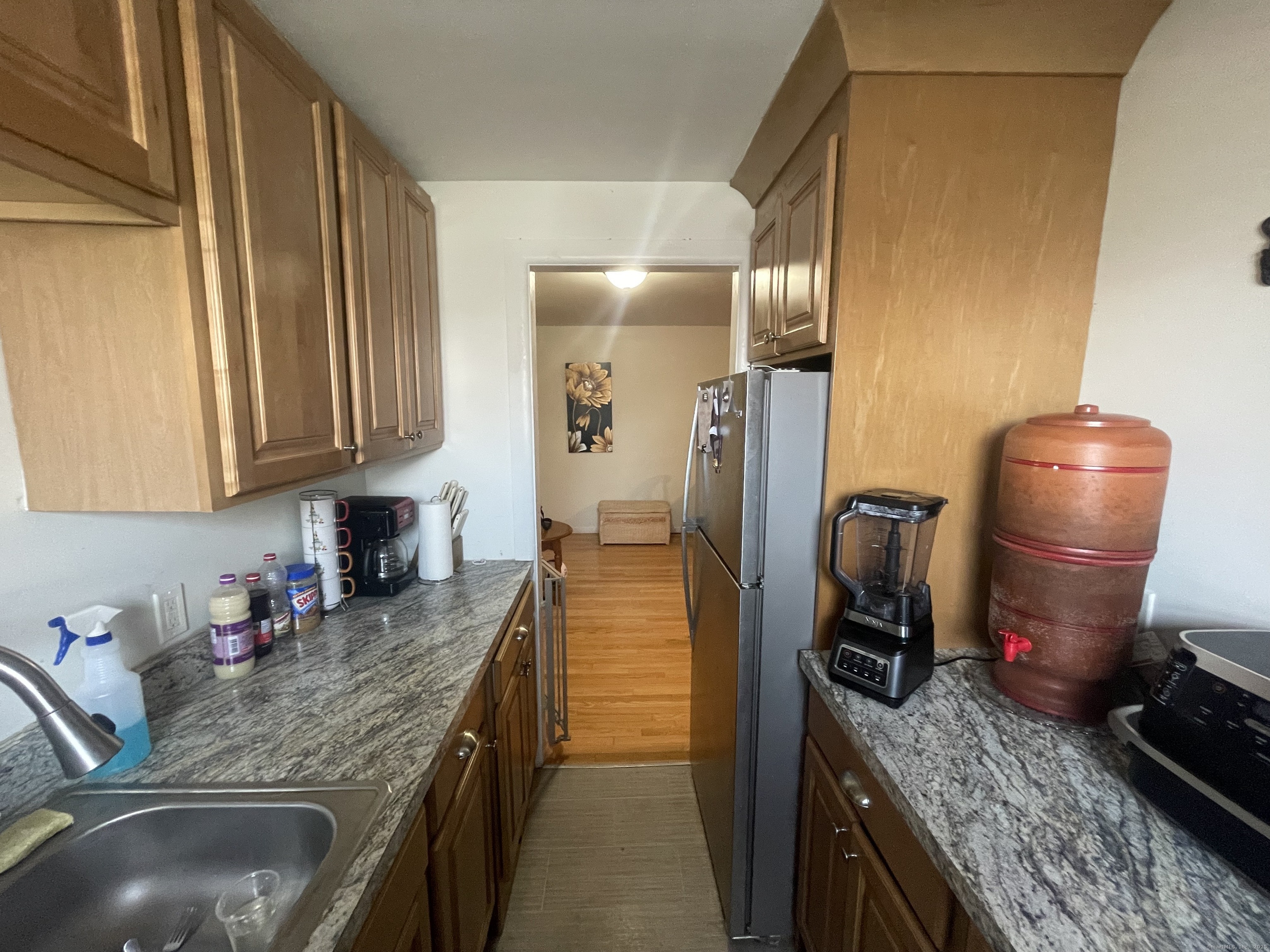 24 Merrill Street Hartford CT 06106
