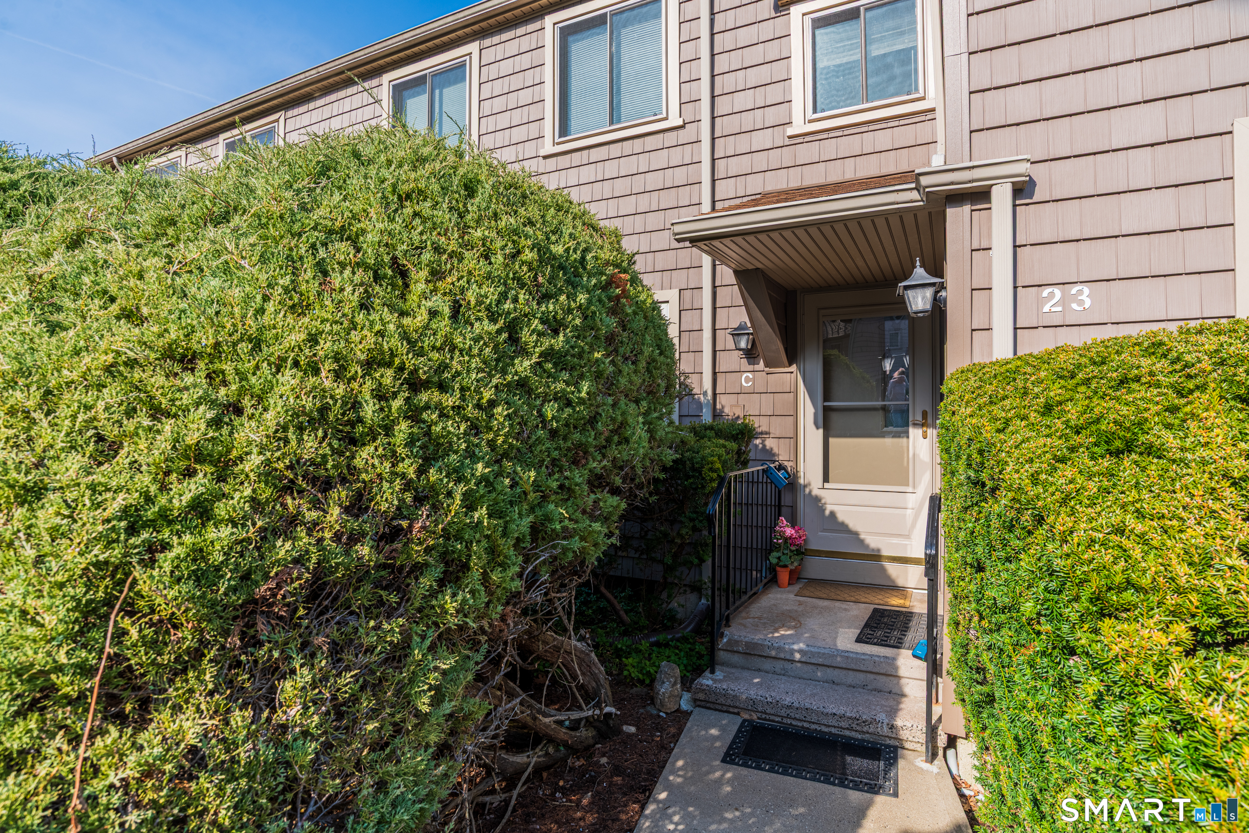 23 Happy Hollow Circle Stratford CT 06614