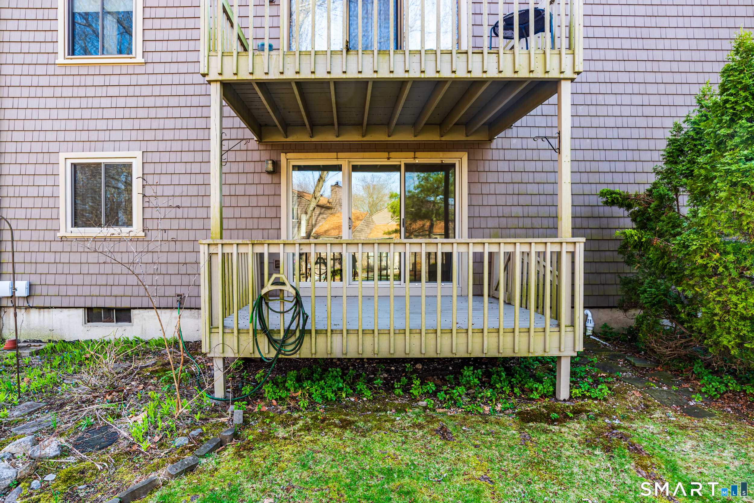 23 Happy Hollow Circle Stratford CT 06614