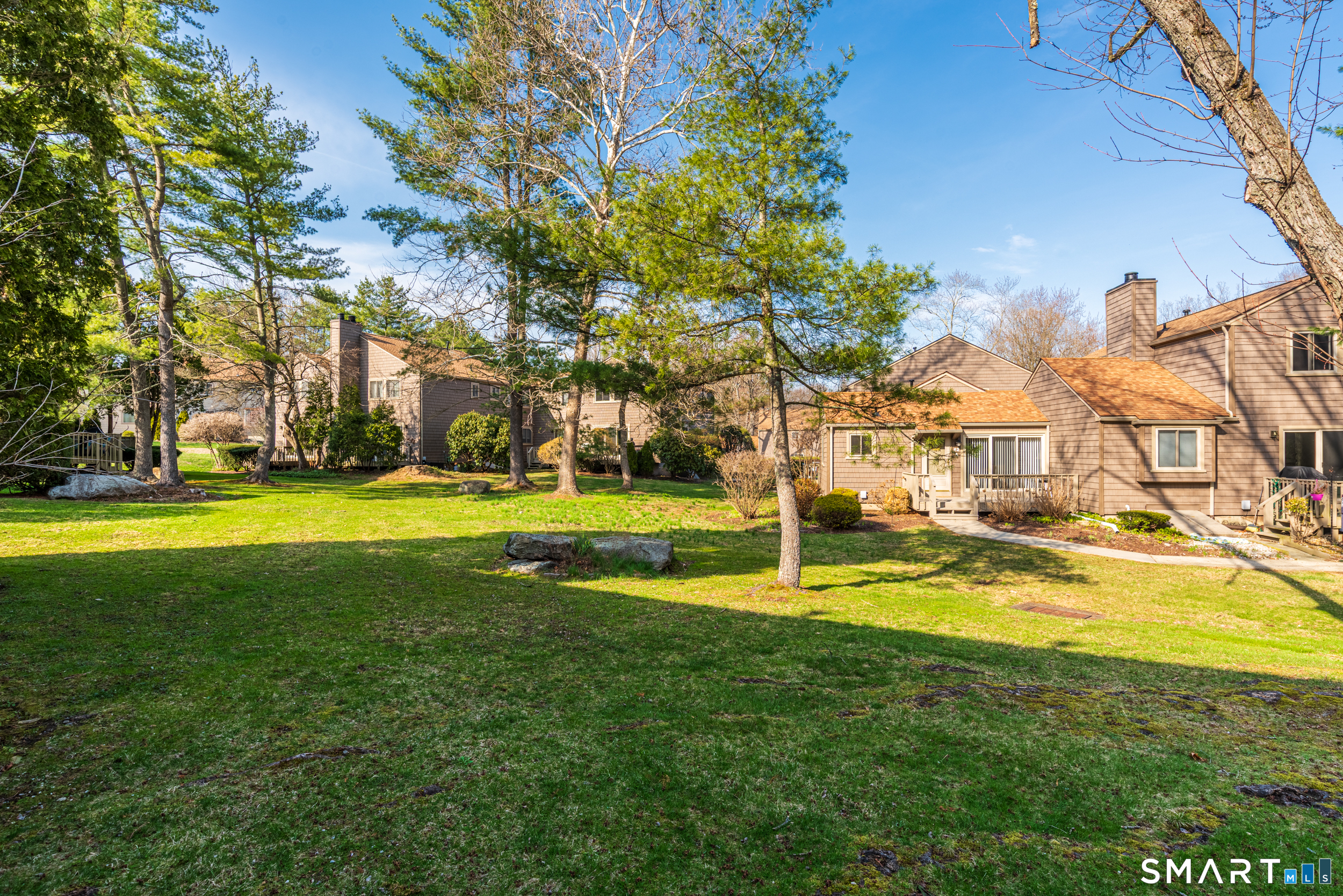 23 Happy Hollow Circle Stratford CT 06614