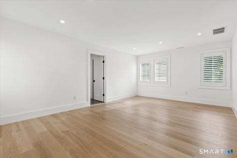 6 Down River Road New Canaan CT 06840