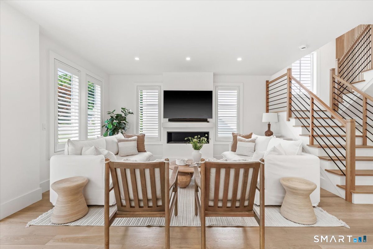 6 Down River Road New Canaan CT 06840