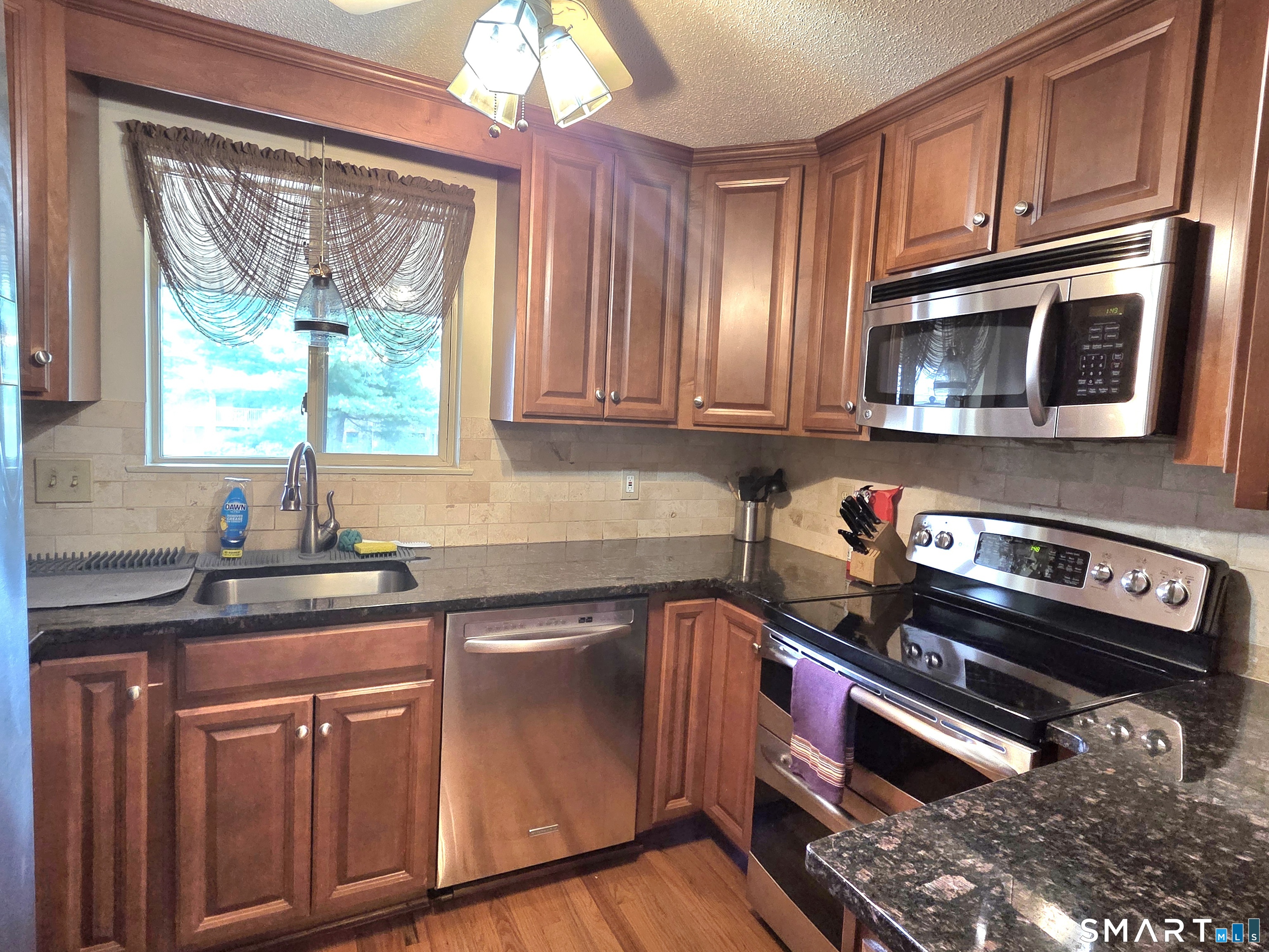 22 Amato Drive South Windsor CT 06074