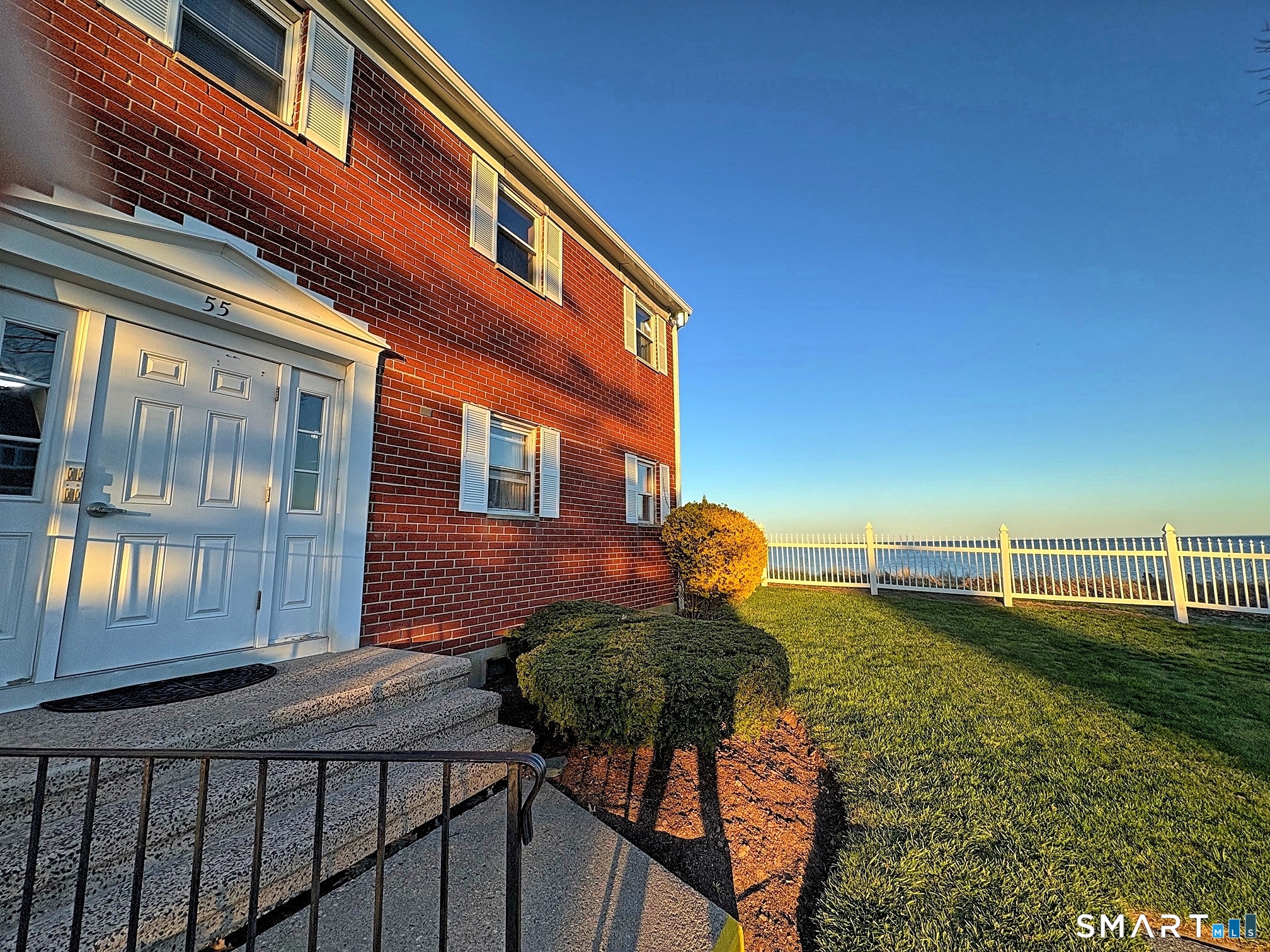 53 East Broadway Milford CT 06460