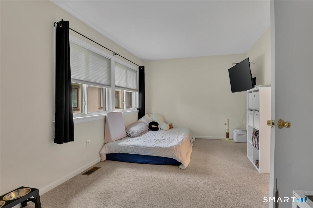 10 Summit Court Woodbury CT 06798