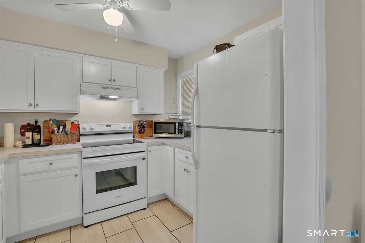 10 Summit Court Woodbury CT 06798
