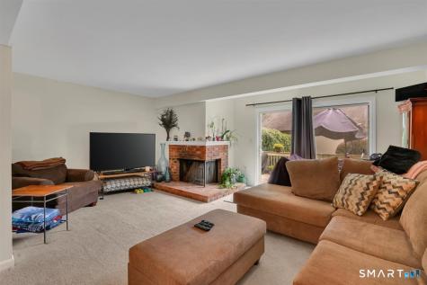 10 Summit Court Woodbury CT 06798