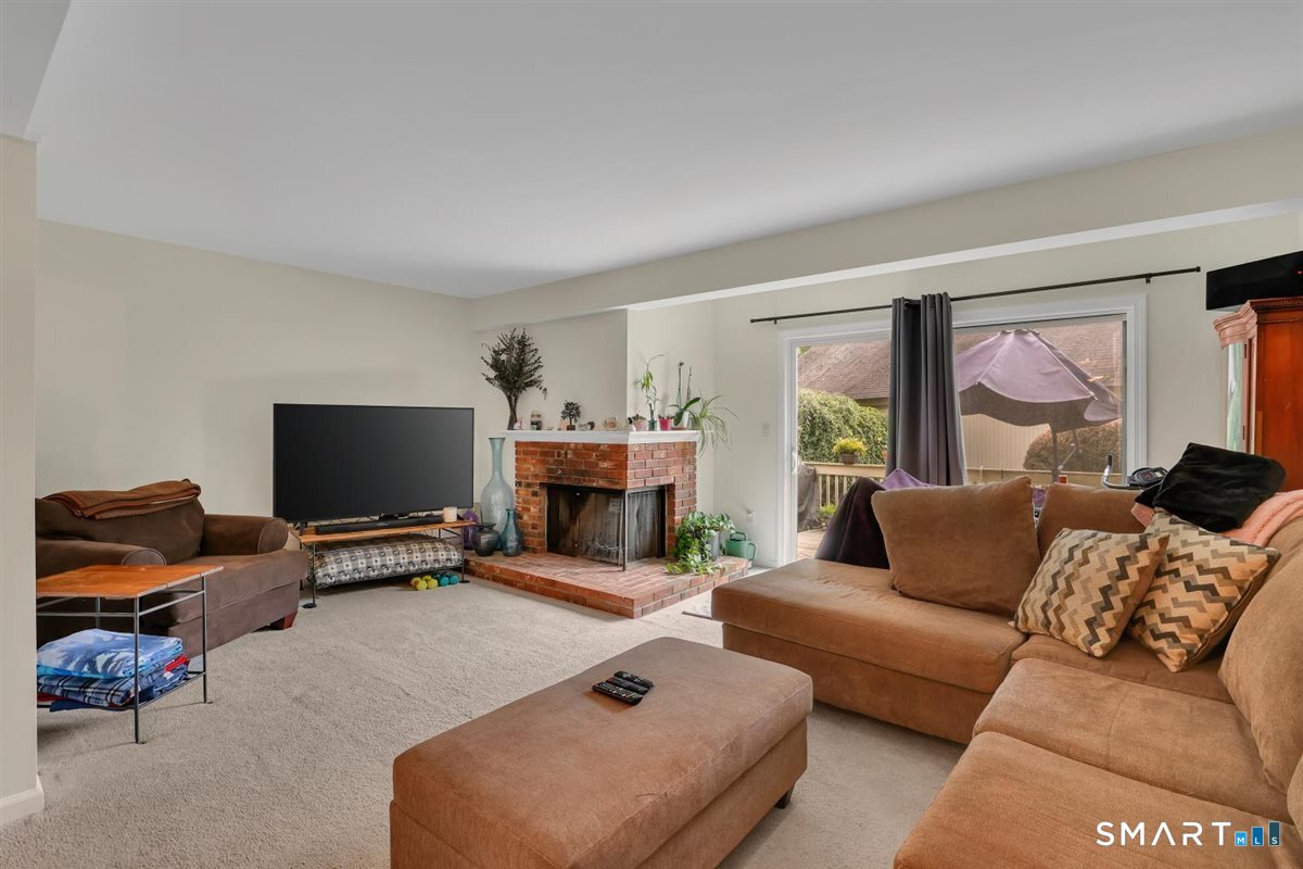 10 Summit Court Woodbury CT 06798