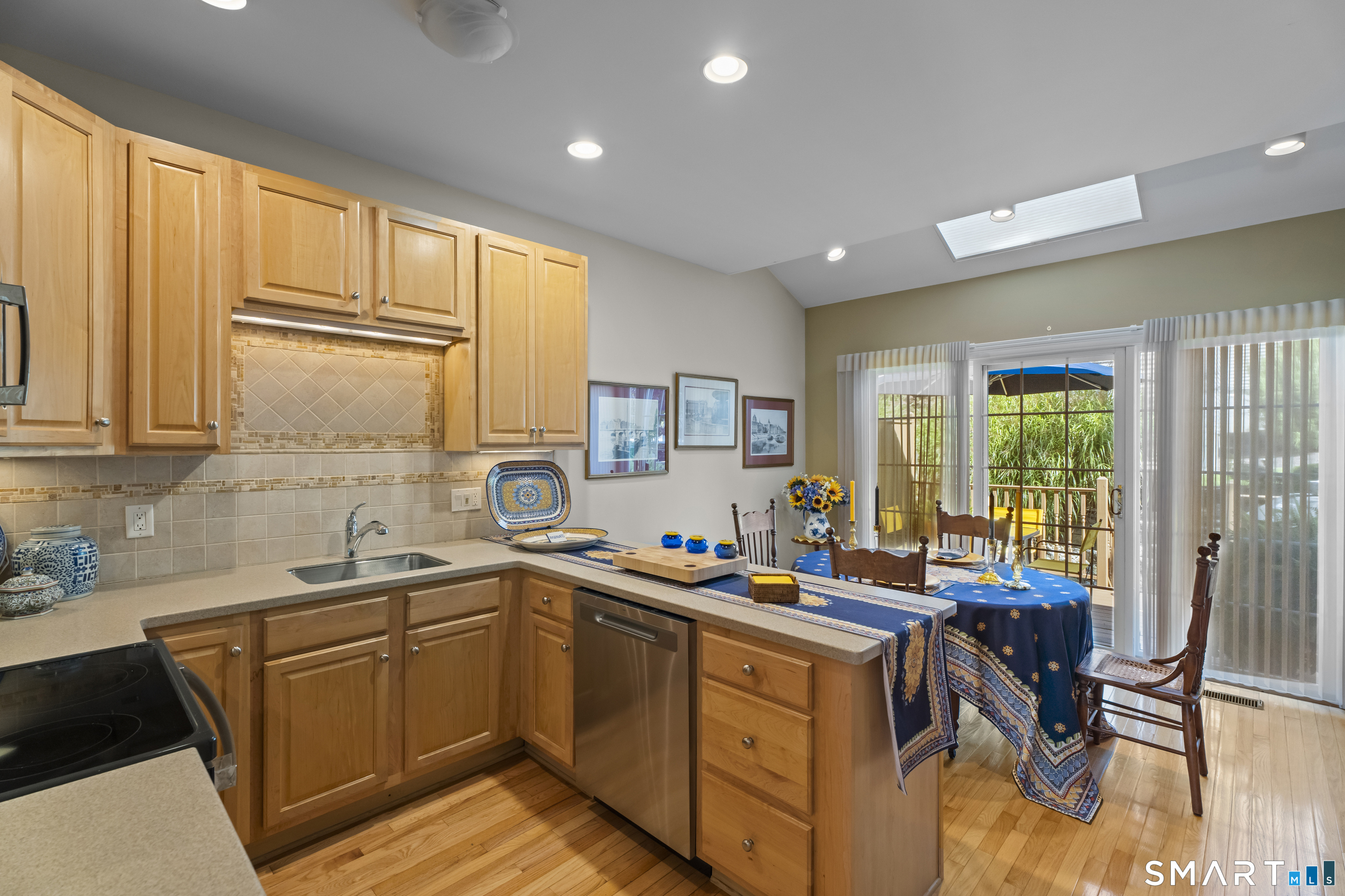 375 Allyn Street Groton CT 06355