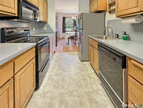 20 Church Lane East Lyme CT 06333
