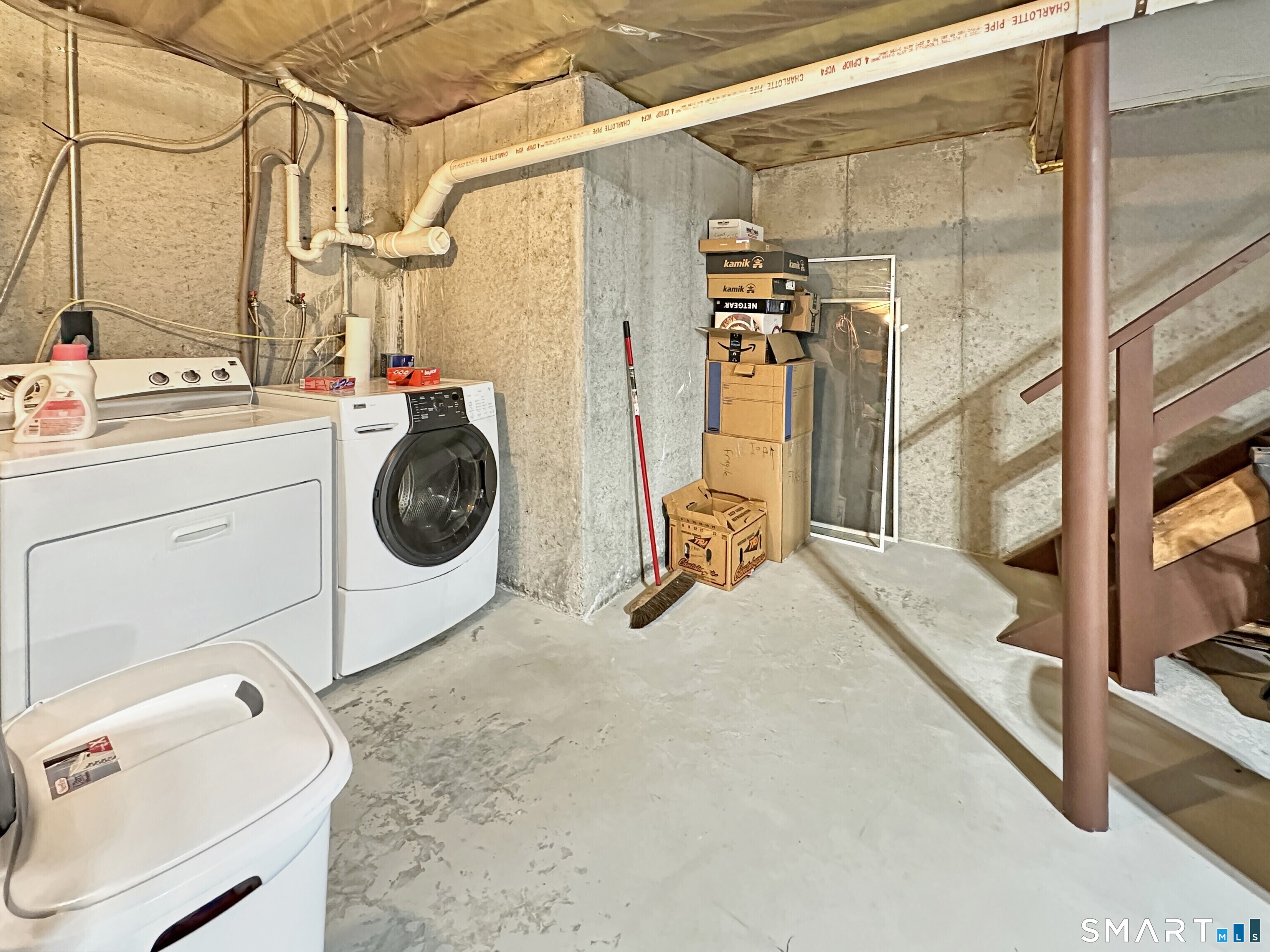 20 Church Lane East Lyme CT 06333