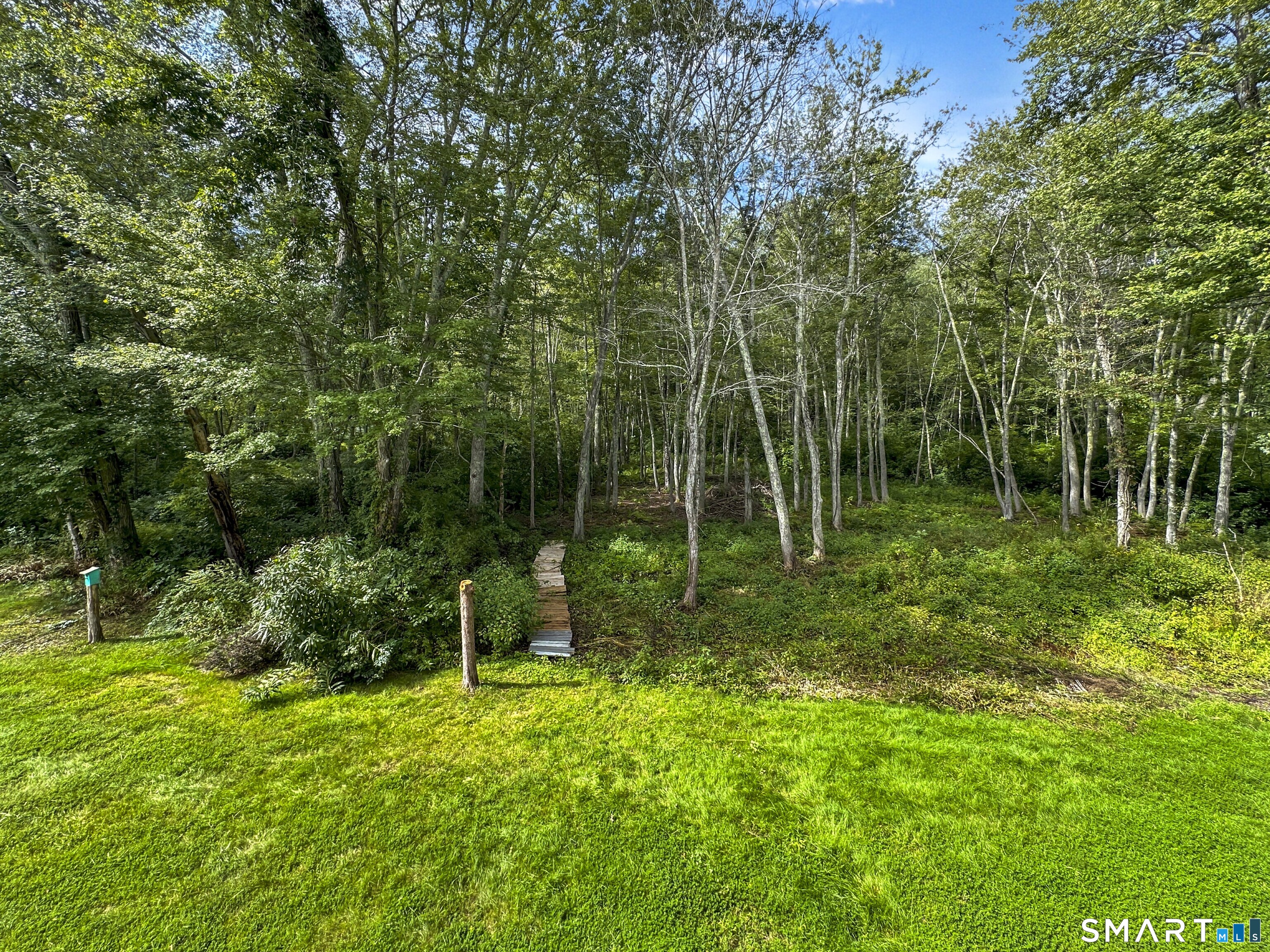 20 Church Lane East Lyme CT 06333