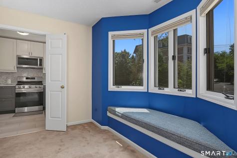9 Glenrock Norwalk CT 06850