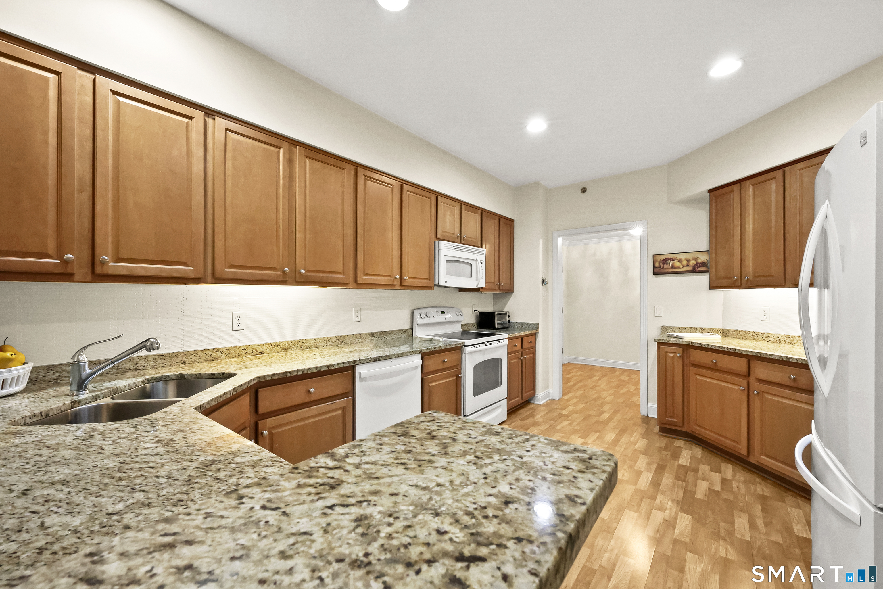 25 Cassandra Boulevard West Hartford CT 06107