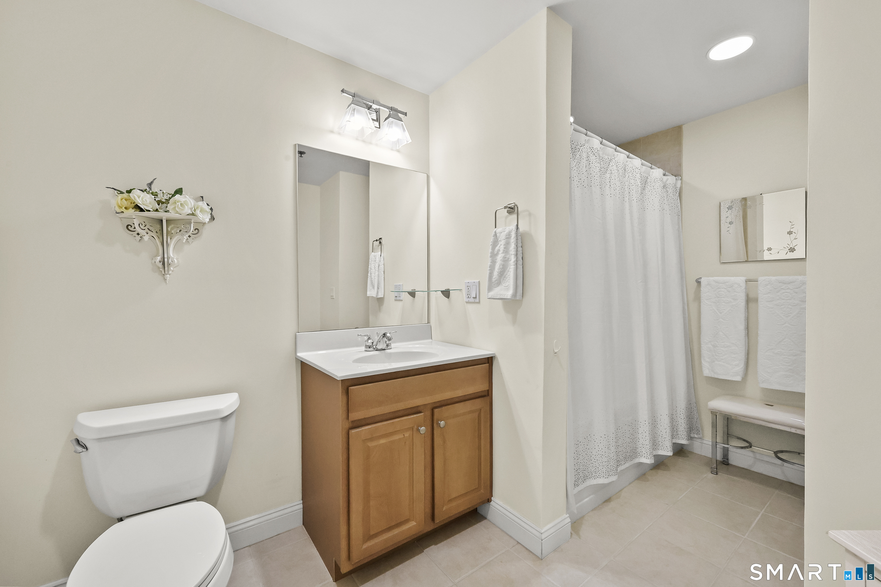 25 Cassandra Boulevard West Hartford CT 06107