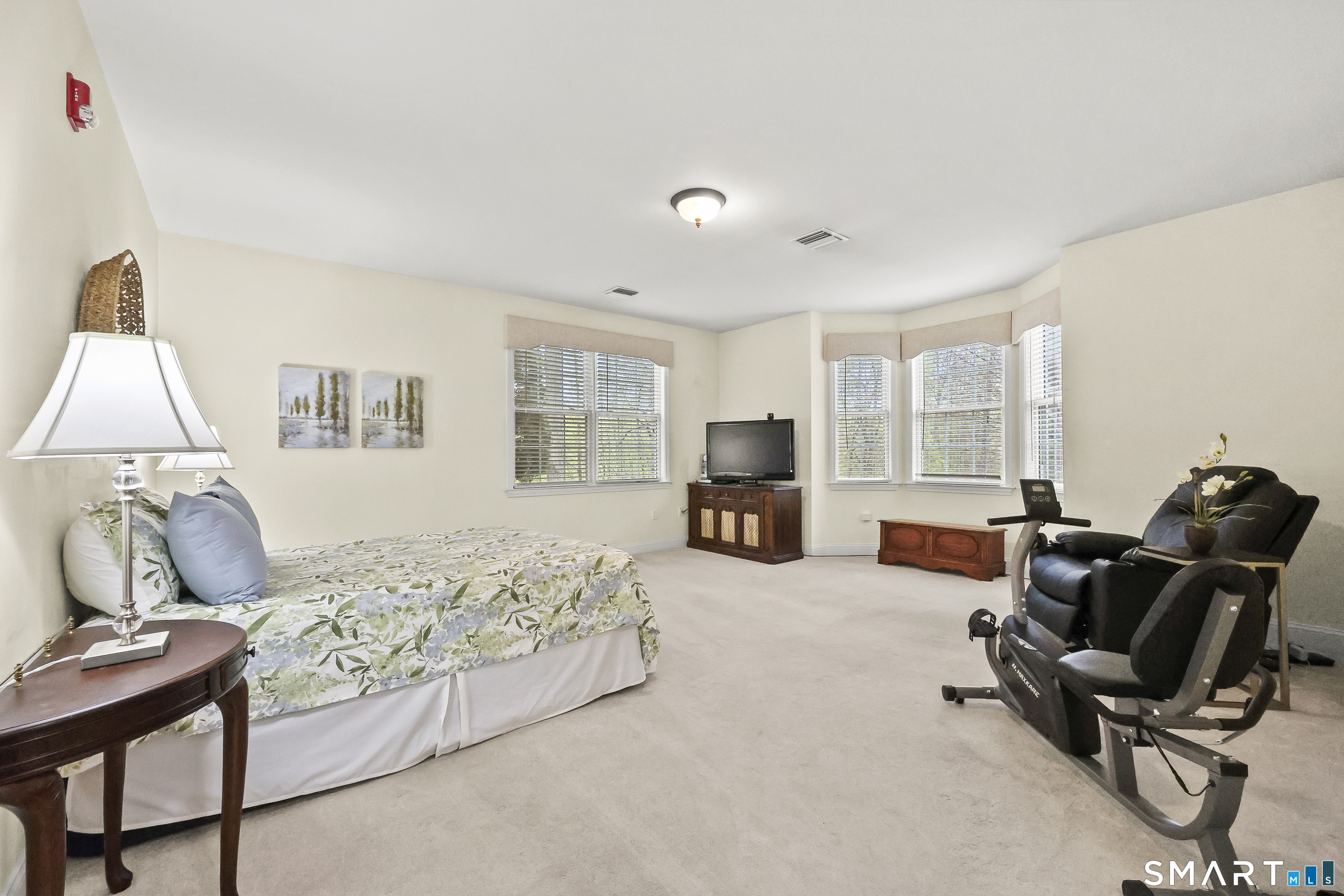 25 Cassandra Boulevard West Hartford CT 06107