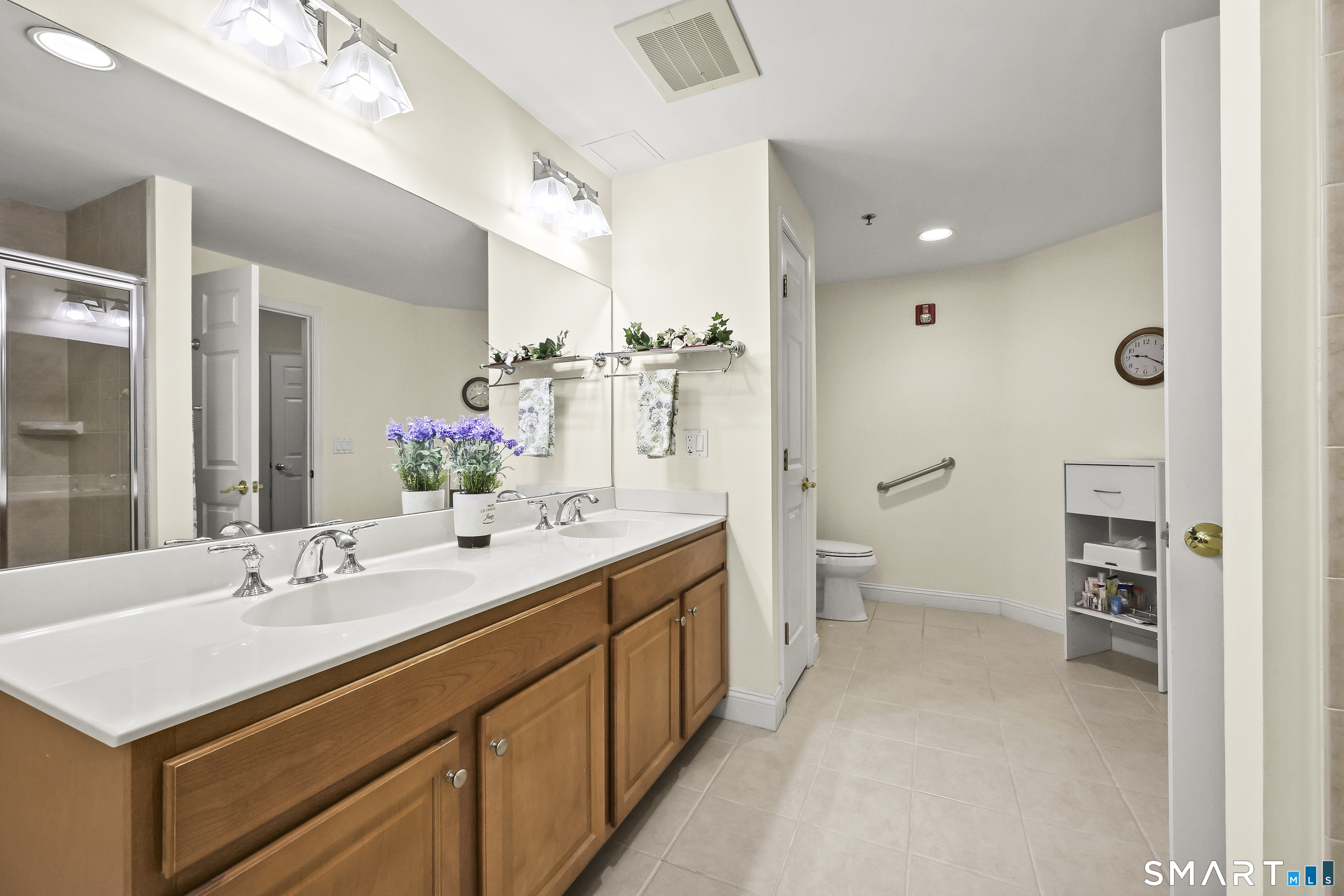 25 Cassandra Boulevard West Hartford CT 06107