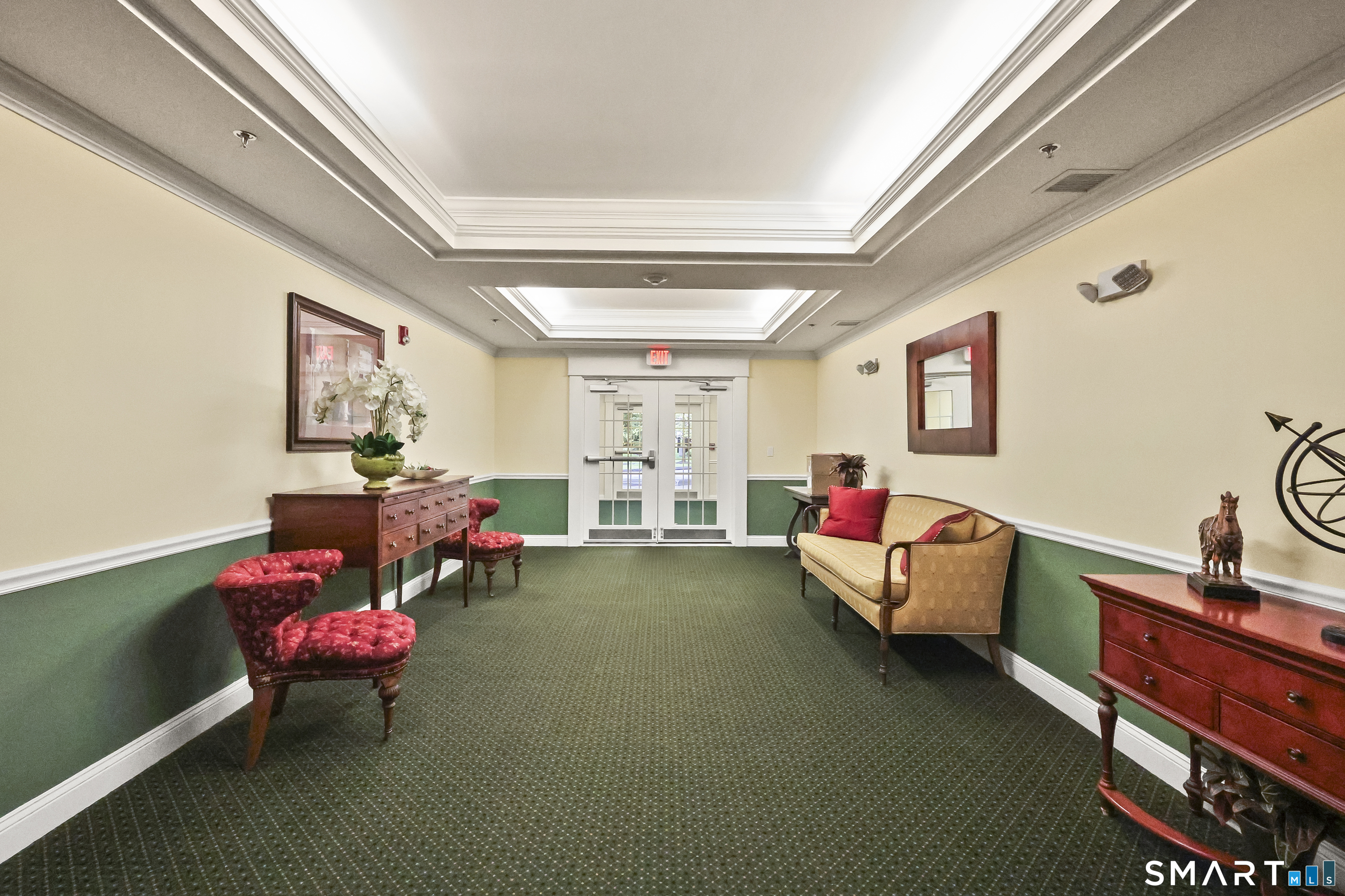 25 Cassandra Boulevard West Hartford CT 06107