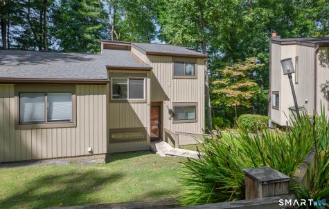 3 Shagbark Lane Woodbury CT 06798