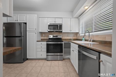 3 Shagbark Lane Woodbury CT 06798
