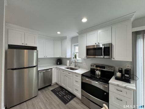 68 Round Tree Drive Naugatuck CT 06770