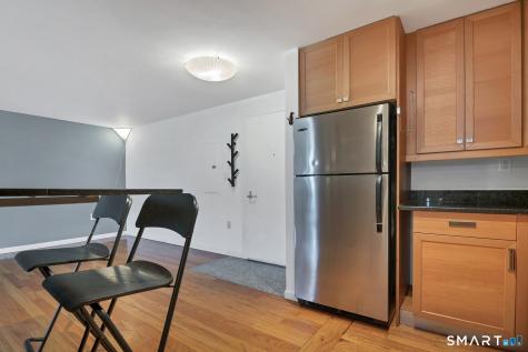 184 Pequot Avenue New London CT 06320