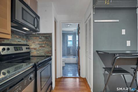 184 Pequot Avenue New London CT 06320