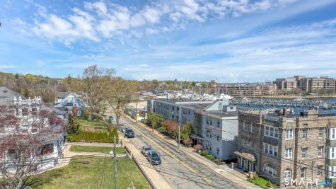 184 Pequot Avenue New London CT 06320