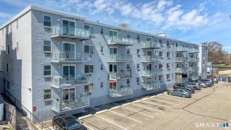 184 Pequot Avenue New London CT 06320