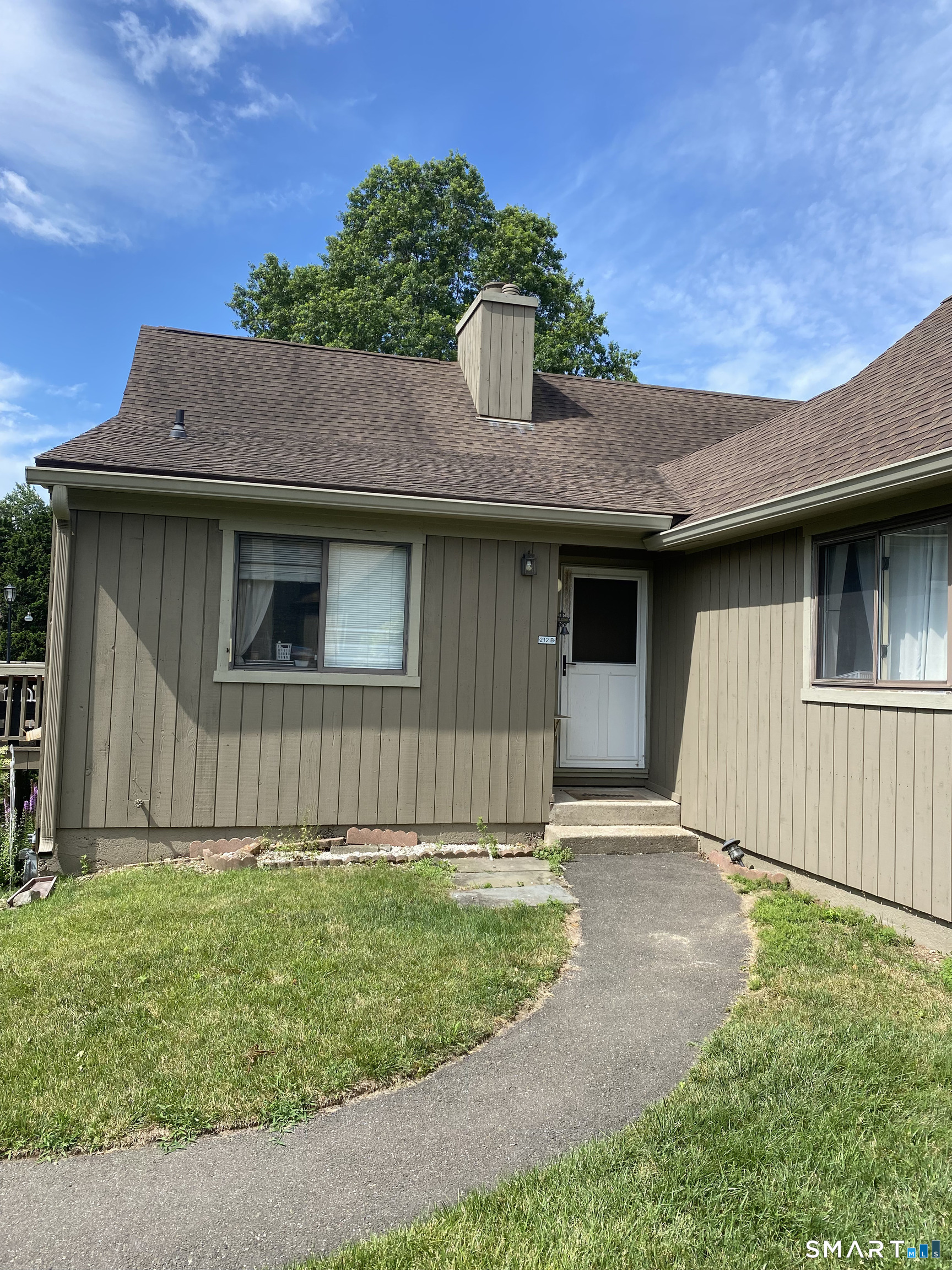 212 Agawam Drive Stratford CT 06614