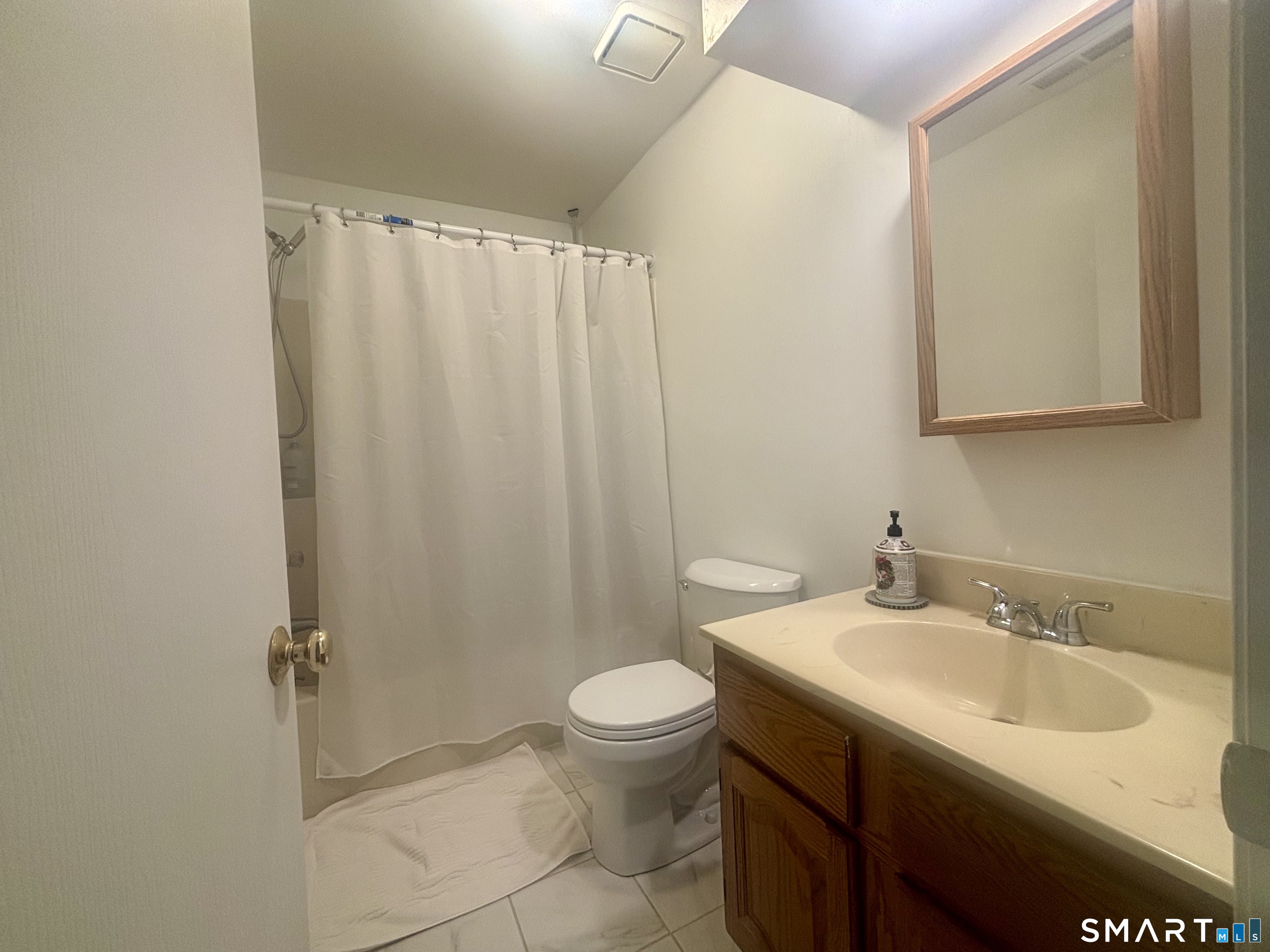 20 Woodhill Road Milford CT 06461