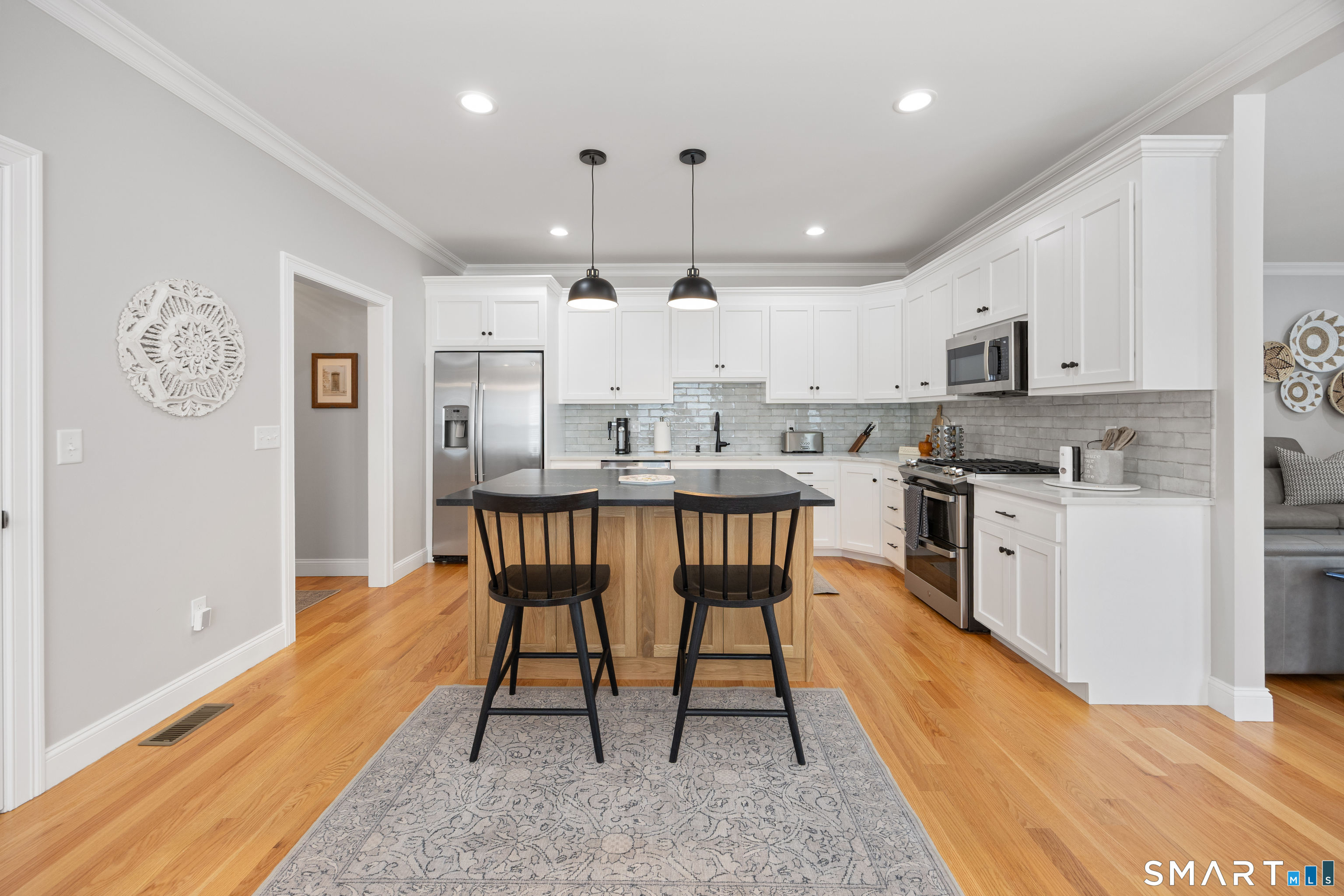 218 Boulder Court Bristol CT 06010