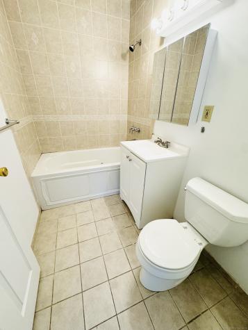 107 Niles Hill Road New London CT 06320