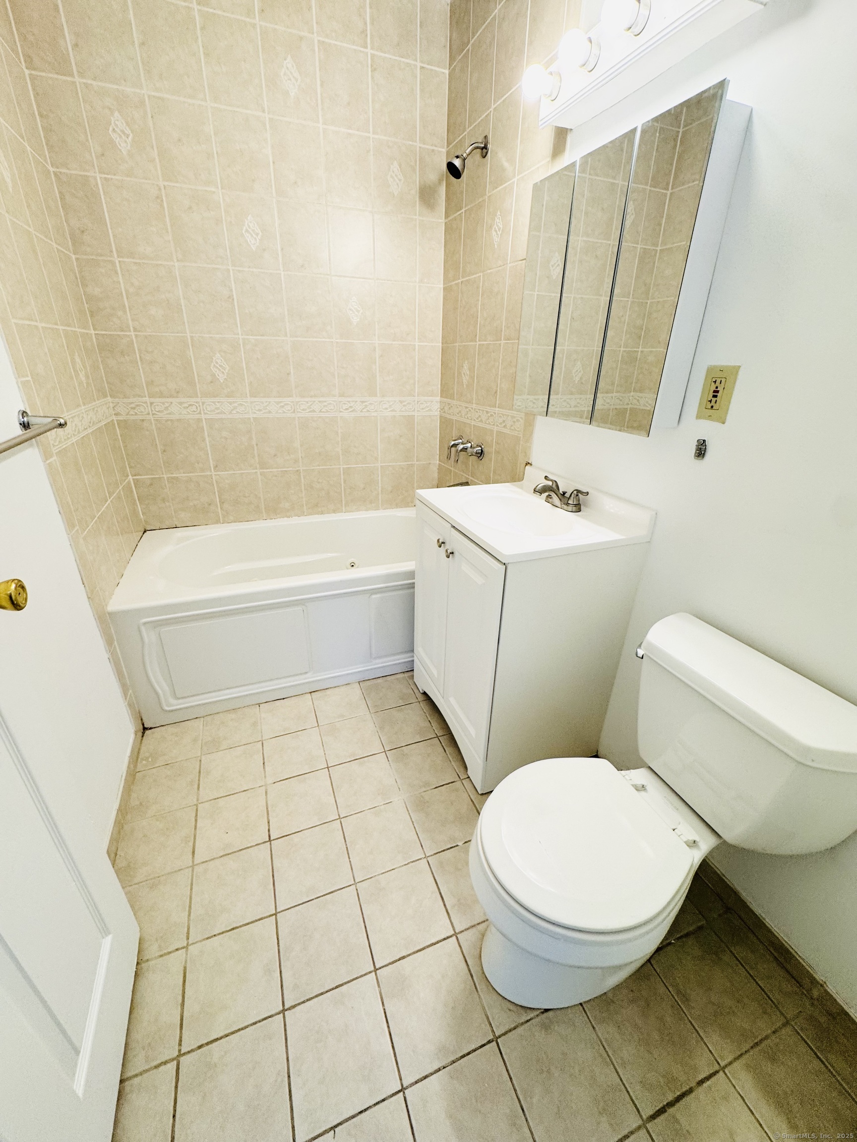 107 Niles Hill Road New London CT 06320