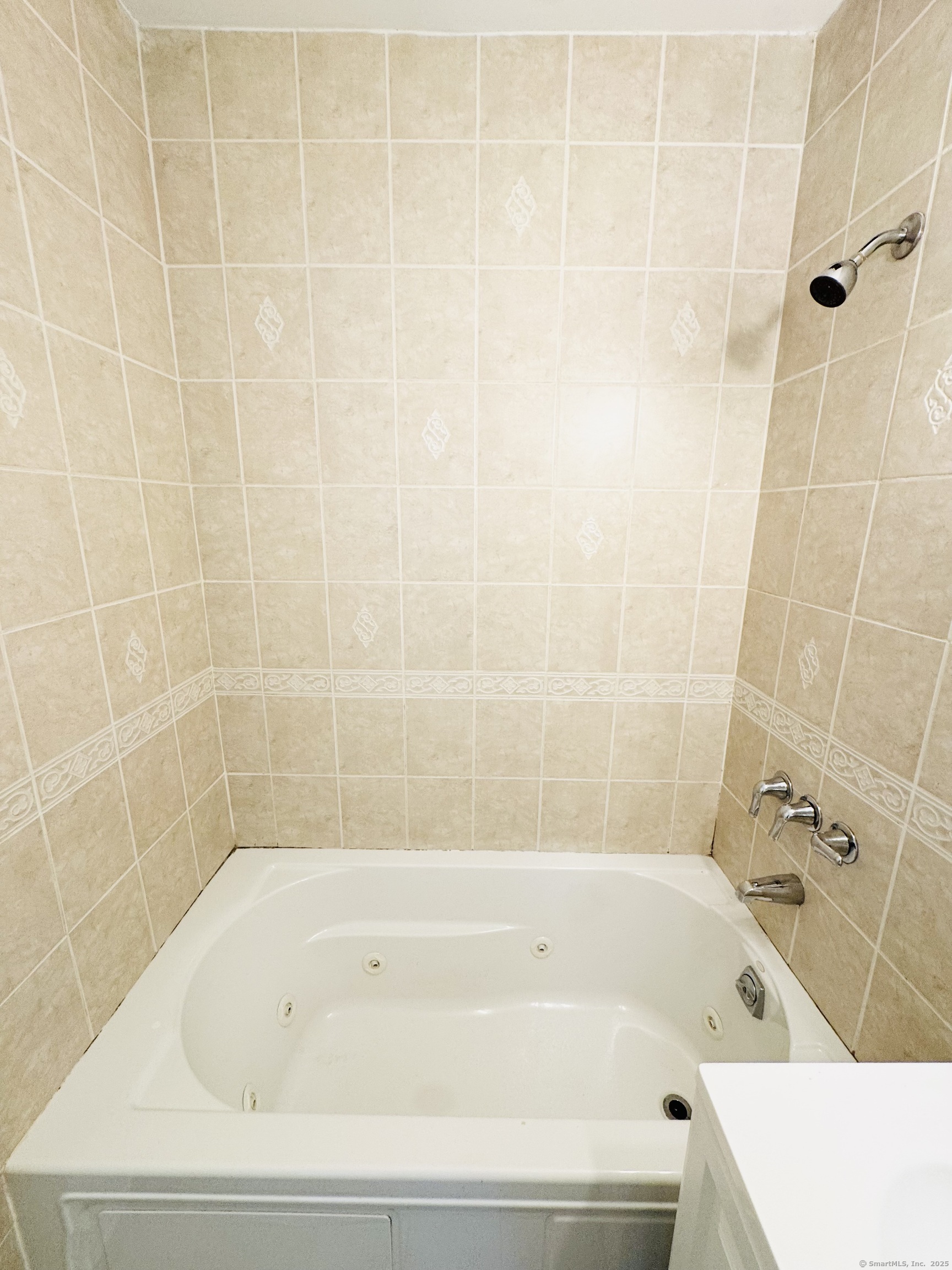 107 Niles Hill Road New London CT 06320