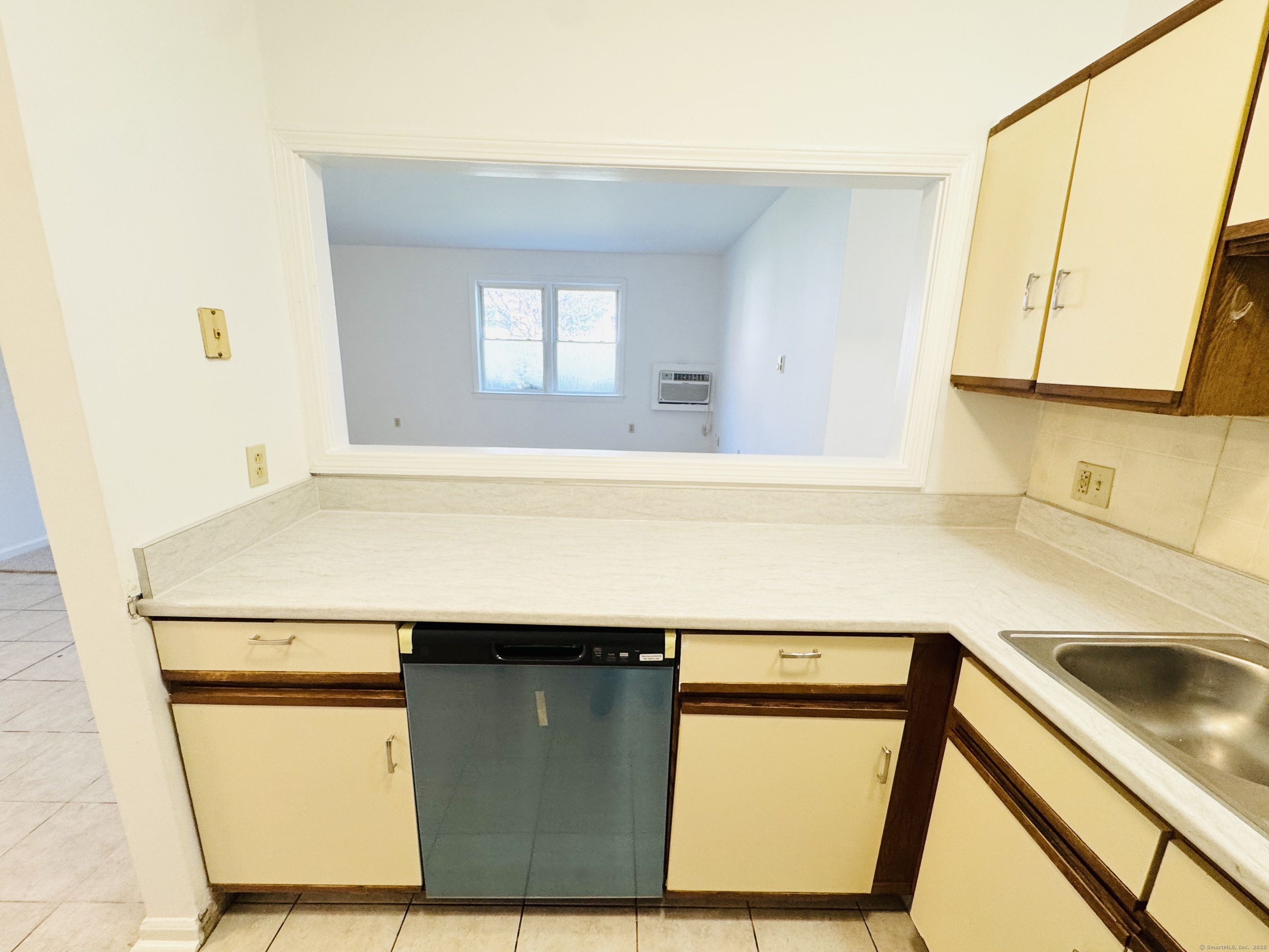 107 Niles Hill Road New London CT 06320