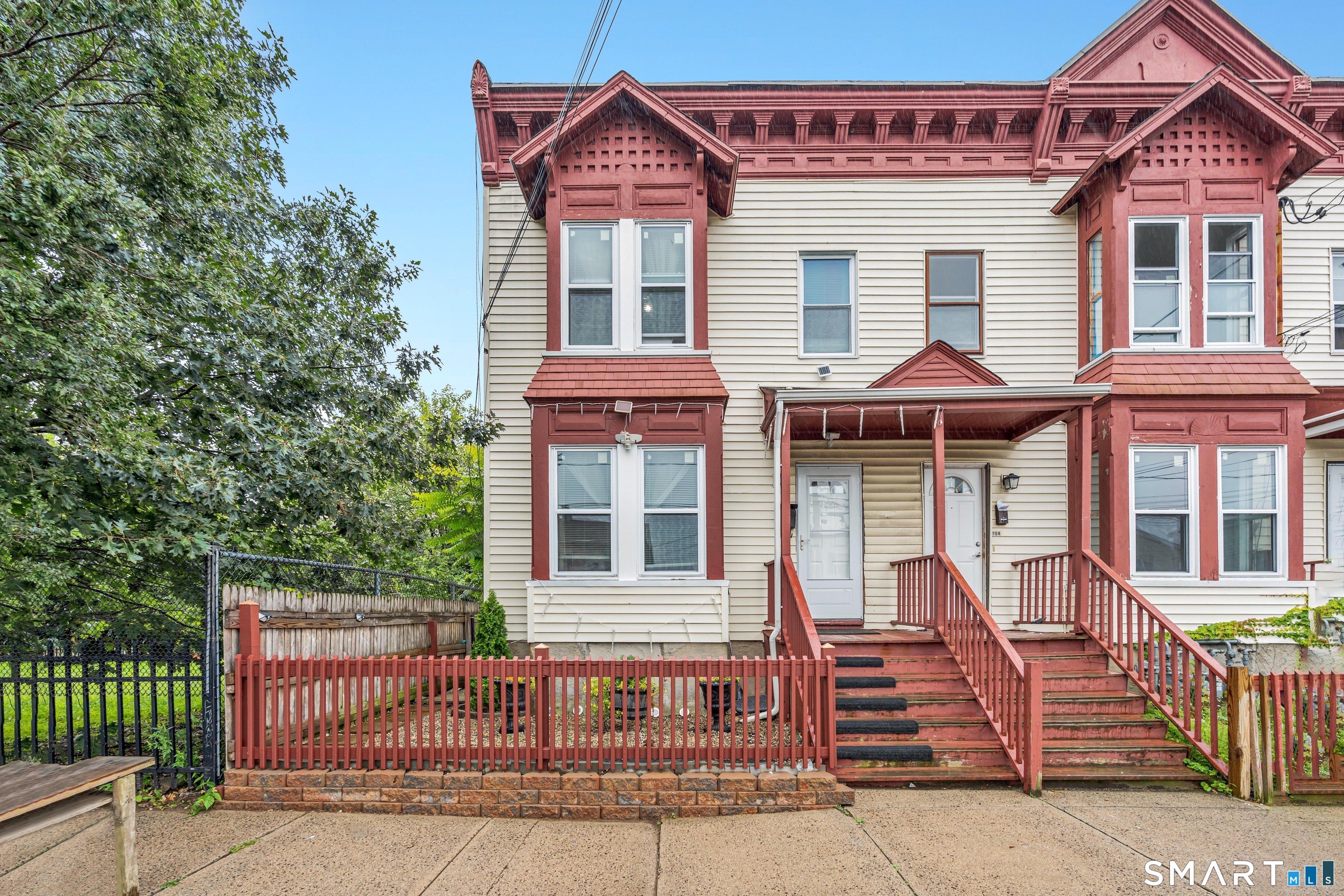706 Maple Street Bridgeport CT 06607