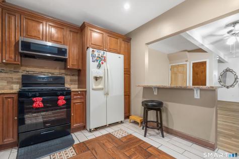 706 Maple Street Bridgeport CT 06607