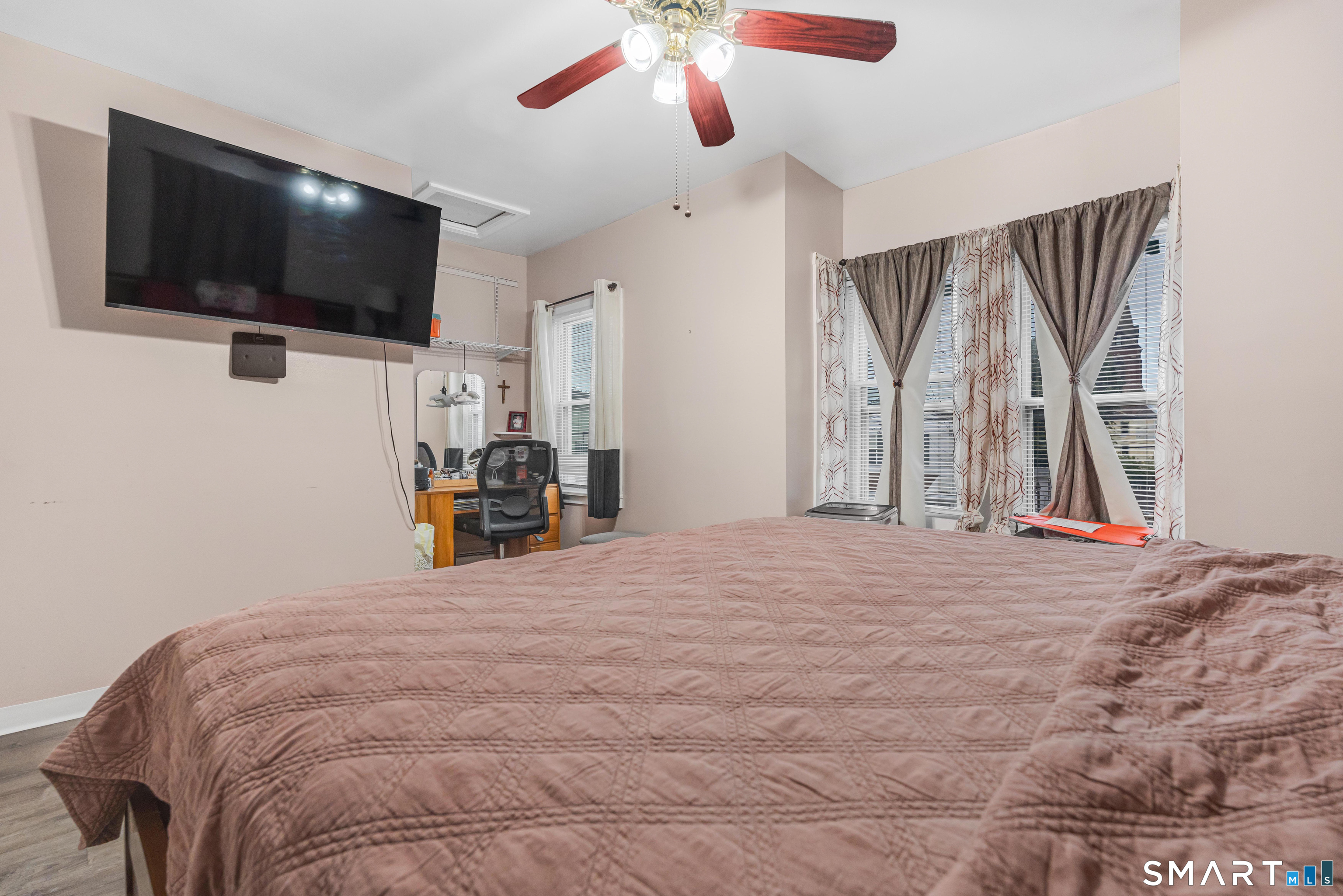 706 Maple Street Bridgeport CT 06607