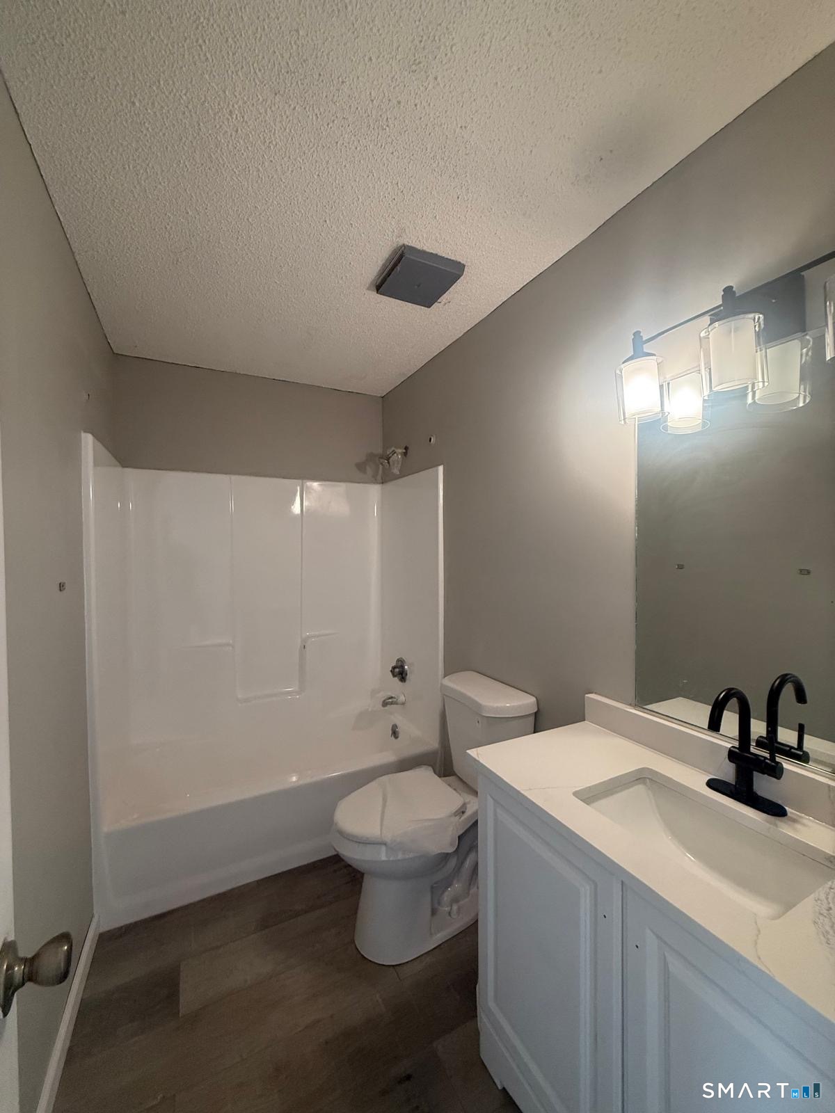 74 Main Street Windsor Locks CT 06096