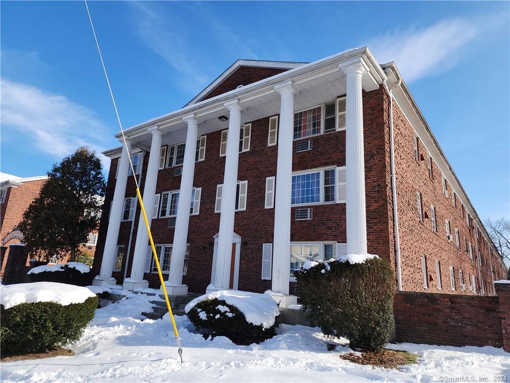 505 Burnside Avenue East Hartford CT 06108